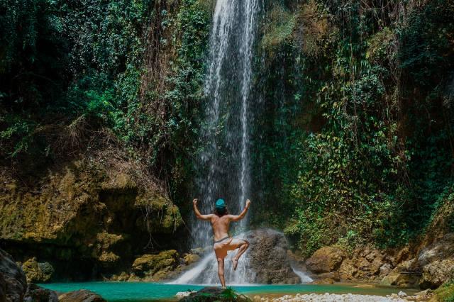 Outdoor yoga offers remarkable physical benefits